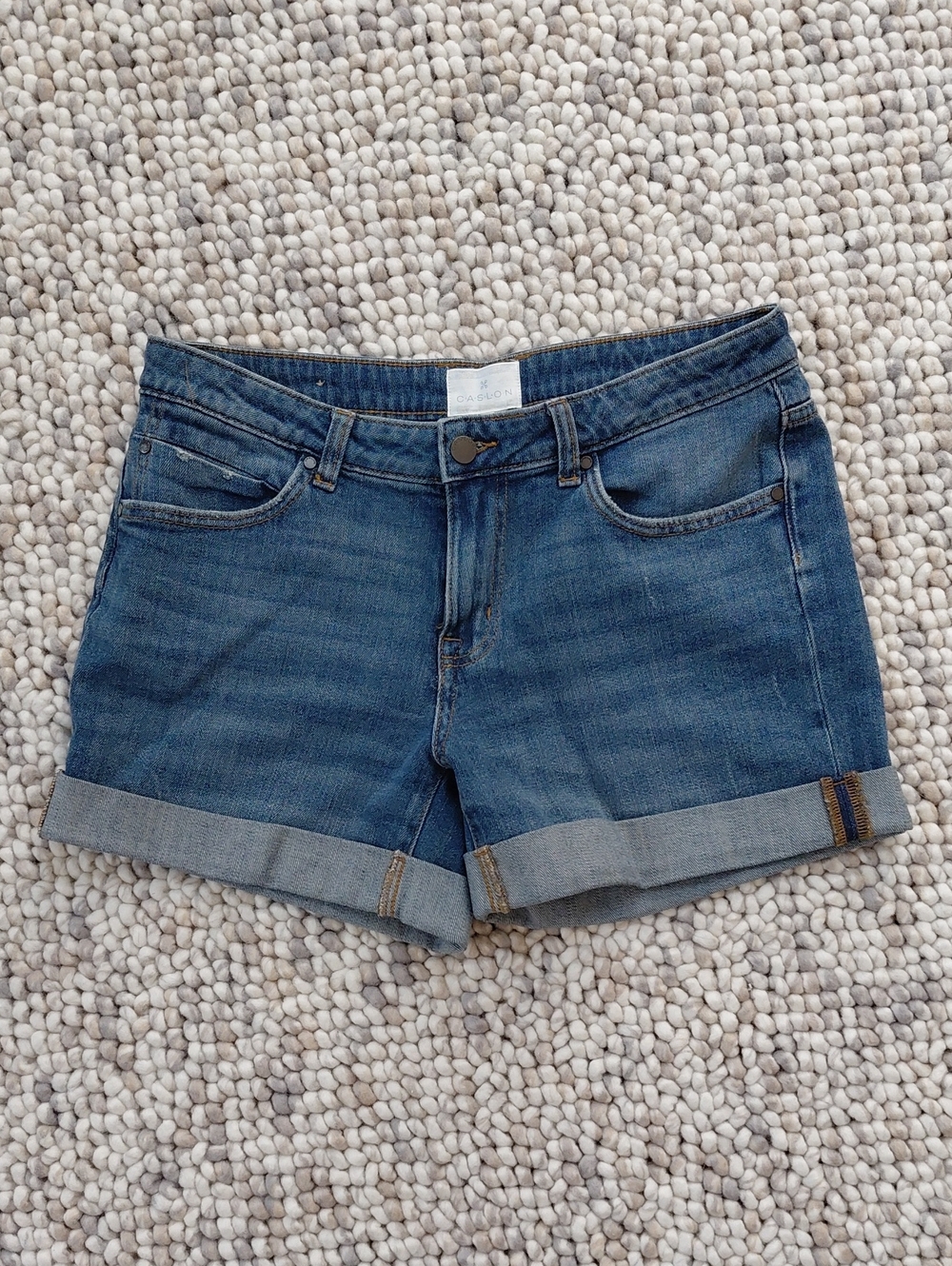 Women's Blue Denim Rolled-Hem Shorts